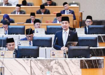 ONN HAFIZ Ghazi menjawab soalan pada Sidang DUN Johor di Kota Iskandar, Iskandar Puteri.