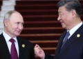 VLADIMIR PUTIN dalam lawatan pertamanya ke sebuah kuasa besar global sejak pencerobohan Russia ke atas Ukraine, bertemu 'rakan lamanya' Xi Jinping di Beijing di luar forum pelaburan utama.
-AFP