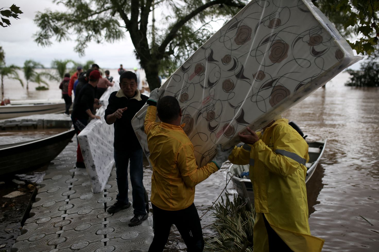 Penduduk Brazil mahu bina rumah di lokasi lebih tinggi elak banjir