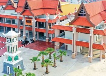 PASAR Payang 1, Kuala Terengganu yang dibangunkan semula dengan kos RM70.03 juta dijangka memulakan operasinya pada Julai depan. – UTUSAN/PUQTRA HAIRRY ROSLI