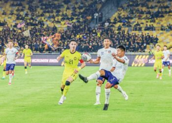 SKUAD kendalian Kim Pan Gon hanya boleh berbangga dengan Dion Cools (kiri) yang diiktiraf sebagai pemain warisan gred A dengan pengalaman beraksi di Liga Juara-Juara Eropah.