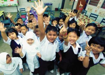 KPM kerjasama MOSTI laksana program bersama saintis di 100 sekolah.