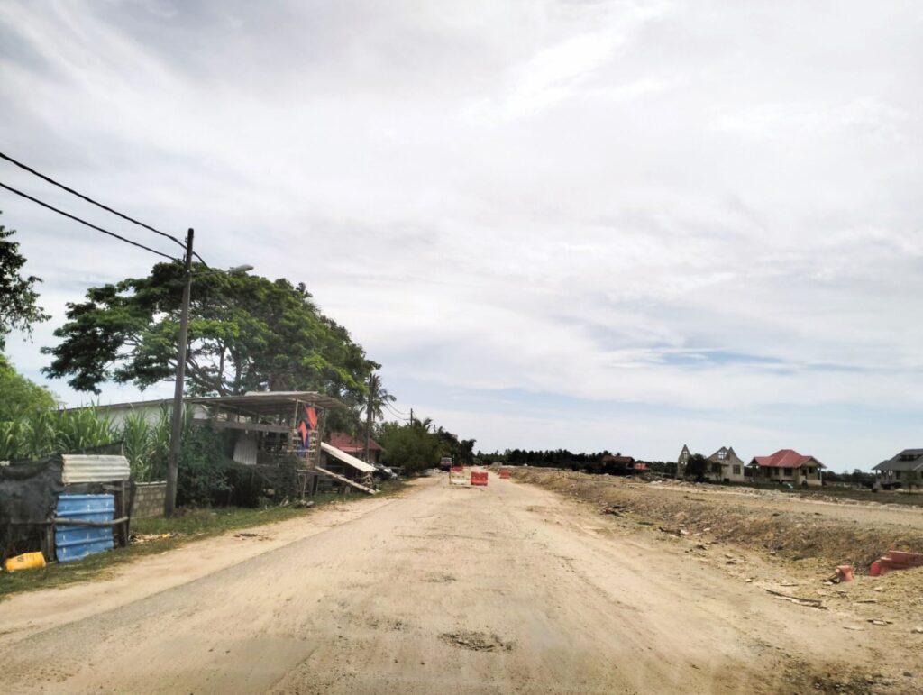 Penyeludup lumpuh sejak diesel naik harga Penyeludup lumpuh sejak diesel naik harga