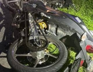KEADAAN motosikal Mohammad Syazuan Abd. Kadir yang maut akibat terlanggar lembu  di KM6.4, Jalan Sagil berhampiran Parit Kassan, Tangkak.