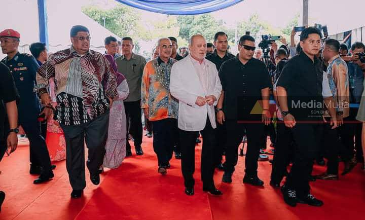 Sultan Ibrahim hadiri jamuan teh bersama rakyat Sultan Ibrahim hadiri jamuan teh bersama rakyat