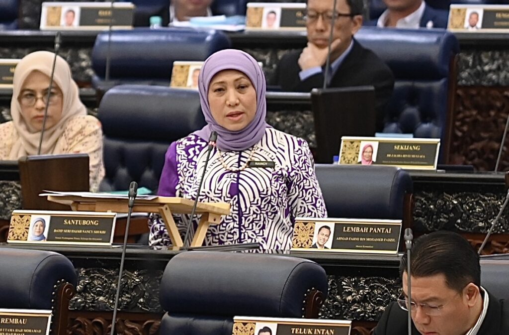 Lelaki juga jadi mangsa kes keganasan rumah tangga Lelaki juga jadi mangsa kes keganasan rumah tangga