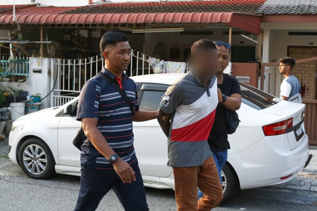 Lelaki ditahan bantu siasatan kematian ibu Lelaki ditahan bantu siasatan kematian ibu