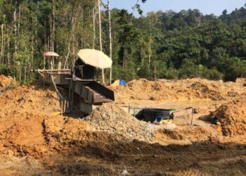 Kerajaan Kelantan diminta `jangan tidur' berhubung isu curi emas di Sungai Relai, Gua Musang. - Gambar hiasan
