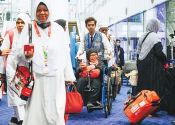 AMAT penting kita kekalkan momentum ibadat sebagaimana kita berada di tanah suci yang puratanya sekitar 44 hari. Sepatutnya, segala amalan di Mekah dan Madinah dapat kita bawa balik dan praktikkan di kampung halaman atau tempat tinggal kita.