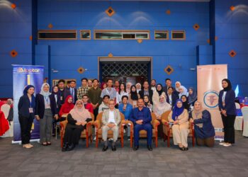 50 peserta terdiri daripada mahasiswa pengajian media dan kewartawanan serta pengamal media menyertai bengkel kewartawanan 2.0 yang berlangsung di Dewan Cendekiawan IPPTAR, Kuala Lumpur.