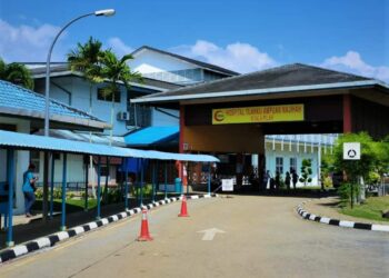 SERAMAI 15 orang pelajar SBP Integrasi Jempol masih dirawat di HTAN Kuala Pilah selepas mengalami keracunan makanan sejak semalam.-GAMBAR/FACEBOOK HTAN