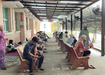 DULU usia ujian saringan diabetes dalam kalangan umur 40 tahun ke atas tetapi kini usia saringan diabetes diturunkan kepada 35 tahun. GAMBAR HIASAN