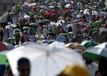 PUSAT Meteorologi Kebangsaan meramalkan suhu di Mekah cecah hingga 48 darjah Celsius.- AGENSI