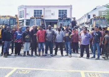 SEKUMPULAN pemilik jengkaut di Sungai Petani mogok dan enggan meneruskan kerja di tapak pembinaan berikutan kenaikan harga diesel.