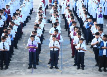 SELAMA ini pihak kaunseling sekolah tidak berjaya sepenuhnya menangani pelajar yang ada masalah. - UTUSAN
