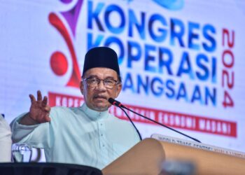 ANWAR Ibrahim ketika majlis penutup Kongres Koperasi Kebangsaan 2024 di Pusat Dunia Kuala Lumpur (WTCKL) di sini, hari ini.