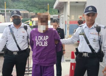 SEORANG lelaki ditahan reman selama empat hari bagi membantu siasatan kes melanggar anggota polis trafik di Mahkamah Majistret Johor Bahru.