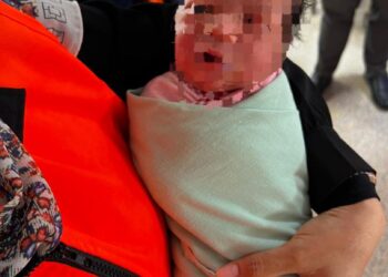 JKM meminta bantuan orang ramai mengesan waris bayi lelaki yang ditinggalkan di depan sebuah restoran di Taman Austin Perdana, Johor Bahru.