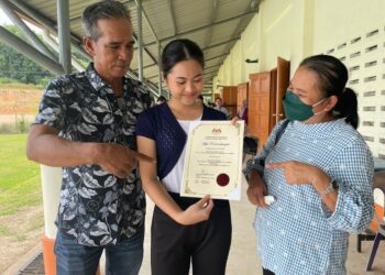 Tekad untuk keluar daripada kemiskinan mendorong pelajar B40 untuk memperoleh keputusan cemerlang dalam peperiksaan Sijil Tinggi Persekolahan Malaysia (STPM) 2023.