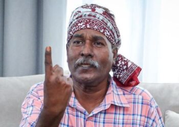 "Saya tidak harapkan duit sesiapa. Saya ada duit simpanan sikit untuk meneruskan hidup." - SATHIYA