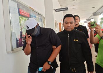 MOHAMAD Sobri Osman berdepan 40 pertuduhan berkaitan rasuah di Mahkamah Sesyen, Alor Setar, hari ini.