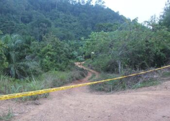 LOKASI penemuan mayat wanita warga Thailand yang disyaki ditembak di Durian Burung, Padang Terap.