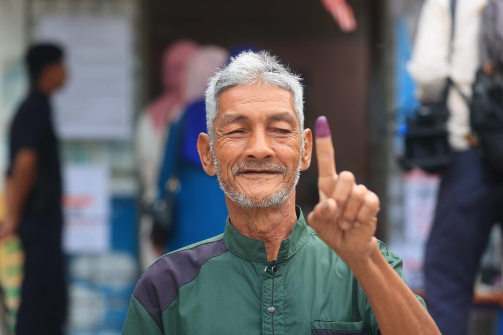 Keputusan rasmi: BN menang undi pos di PRK Nenggiri Keputusan rasmi: BN menang undi pos di PRK Nenggiri