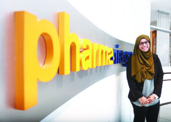 Dr. Noor Fazila Mohd. Yahaya agresif mencipta kejayaan dalam bidang farmaseutikal. - UTUSAN/AFIQ RAZALI