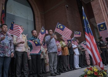 SAIFUDDIN Nasution Ismail ketika Sambutan Bulan Kebangsaan 2024 dan Perhimpunan Bulanan KDN di Kompleks Setia Perkasa, Putrajaya. - UTUSAN/FAIZ ALIF ZUBIR