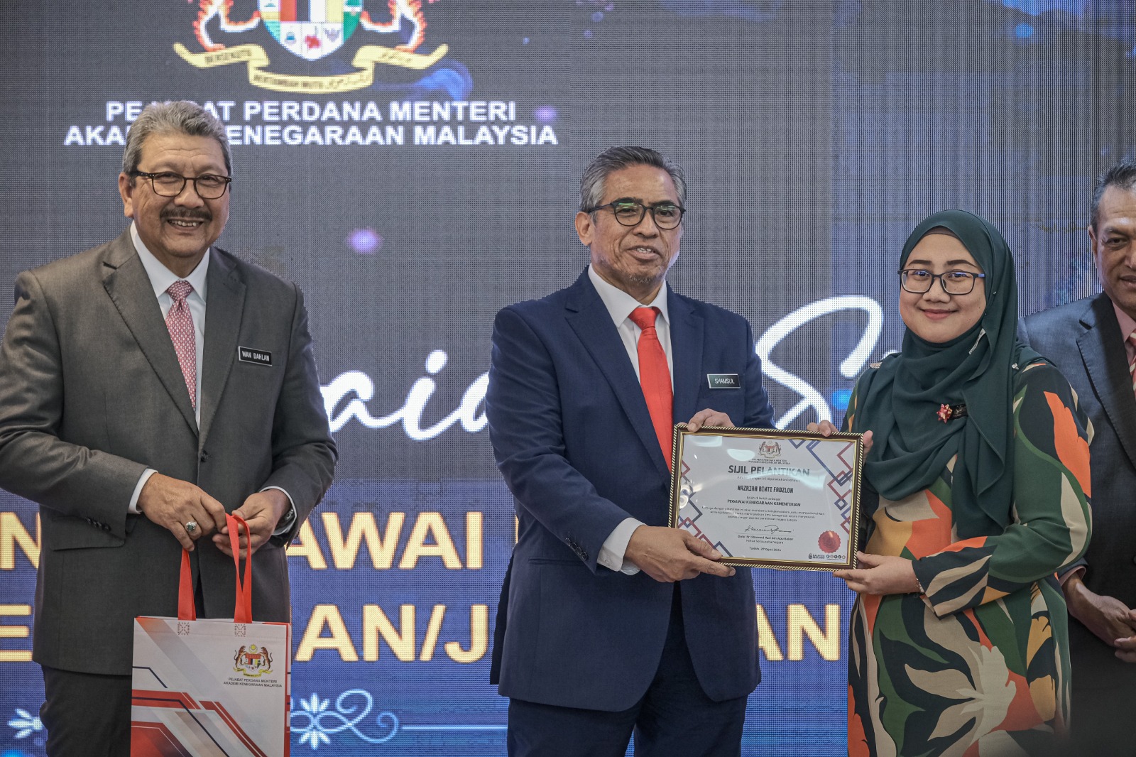 Transformasi perkhidmatan awam 100 hari pertama KSN baharu