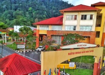 CALON MRSM yang mendapat tempat tidak perlu menjadikan masalah kewangan sebagai alasan untuk menolak tawaran - GAMBAR HIASAN