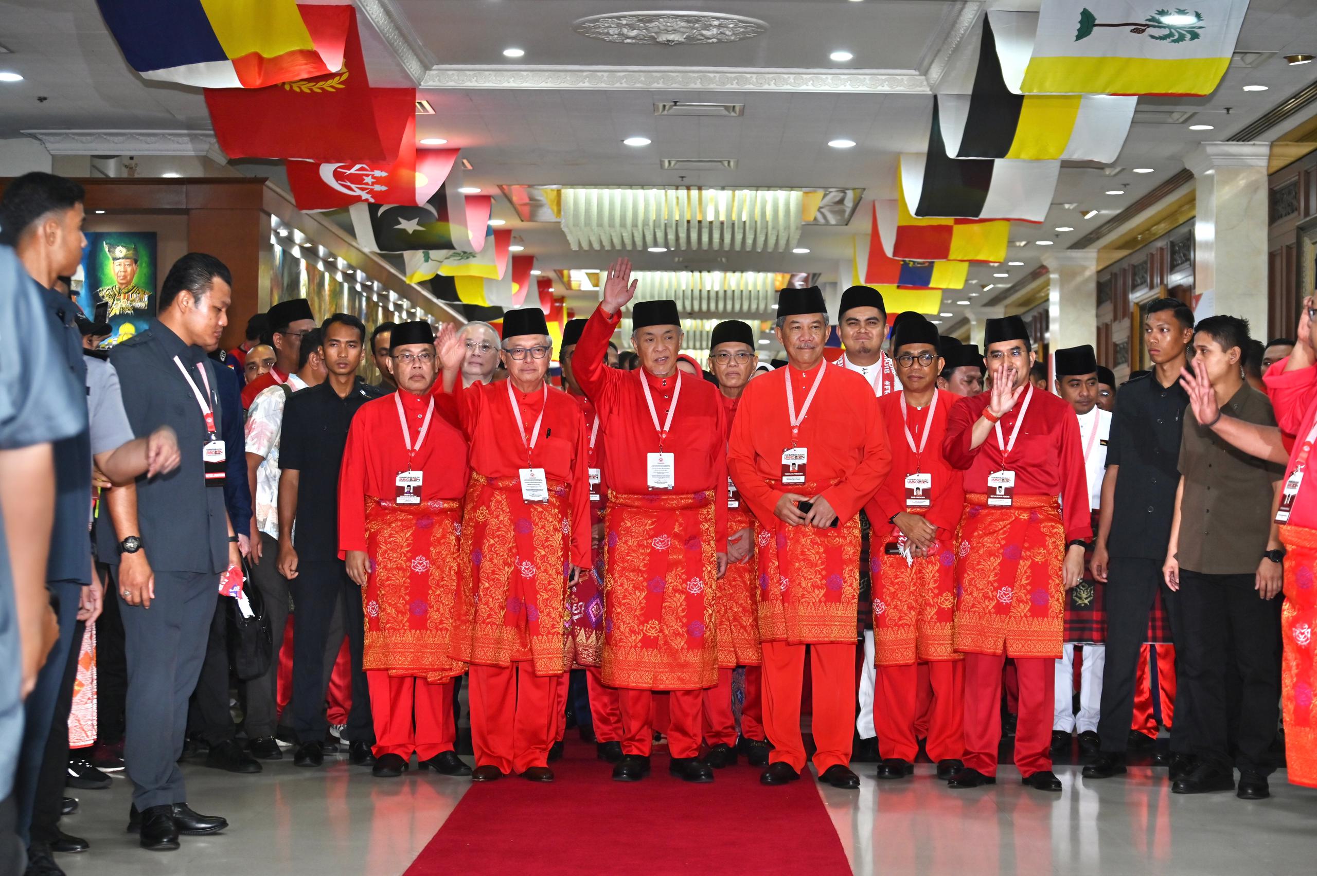 UMNO beri amaran henti kerjasama politik jika ada pihak gugat Islam, Melayu