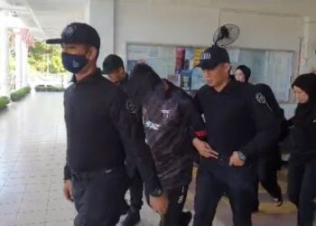 BAPA tiri dan ibu kandung mangsa ditahan pihak polis di kediaman di sebuah kediaman di Bandar Tasik Puteri. Rawang pada 9 malam, semalam.