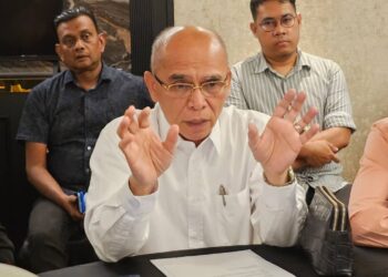 Datuk Seri Rosli Sulaiman