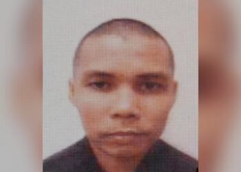 SEORANG lelaki dikenali sebagai Julian Said kini diburu selepas disyaki sebagai salah seorang suspek yang terlibat dalam kejadian pecah rumah di sebuah rumah seorang penjawat awam bergelar Tan Sri di Nilai, Seremban, 13 Ogos lalu.