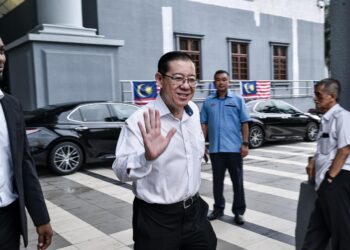 LIM Guan Eng hadir di Mahkamah Sesyen Kuala Lumpur bagi perbicaraan kes rasuah terowong dasar laut Pulau Pinang. UTUSAN/M. FIRDAUS M. JOHARI.