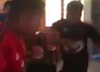 TANGKAP layar video seorang pelajar yang dibuli oleh rakannya merupakan rakaman lama yang ditularkan semula menerusi laman sosial sejak semalam.