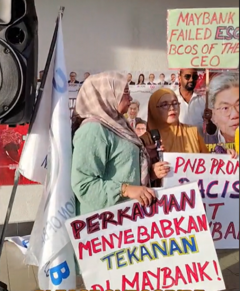 Kakitangan Maybank Bercham piket tuntut keadilan mangsa gangguan seksual Kakitangan Maybank Bercham piket tuntut keadilan mangsa gangguan seksual