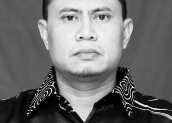 ALLAHYARHAM GHAZALI BASRI