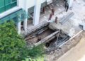 PASUKAN mencari dan menyelamat menjalankan operasi di tapak tanah jerlus yang mengakibatkan seorang warga India tertimbus di Jalan Masjid India, Kuala Lumpur. - UTUSAN/AFIQ RAZALI