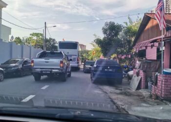 SALAH sebuah premis yang dikatakan diserbu polis kerana terlibat mengeksploitasi kanak-kanak. - IHSAN NETIZEN