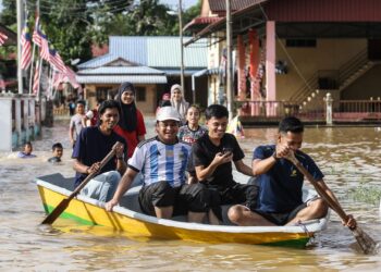 PARAS air di sembilan sungai di Kedah yang direkodkan melepasi tahap bahaya sebelum ini berkurang menjadi dua.
