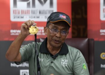 TAKIYUDDIN Hassan semasa sidang media penganjuran KBHM di Stadium Sultan Muhammad IV, Kota Bharu, Kelantan hari ini. UTUSAN/MUSTAQIM MOHAMED