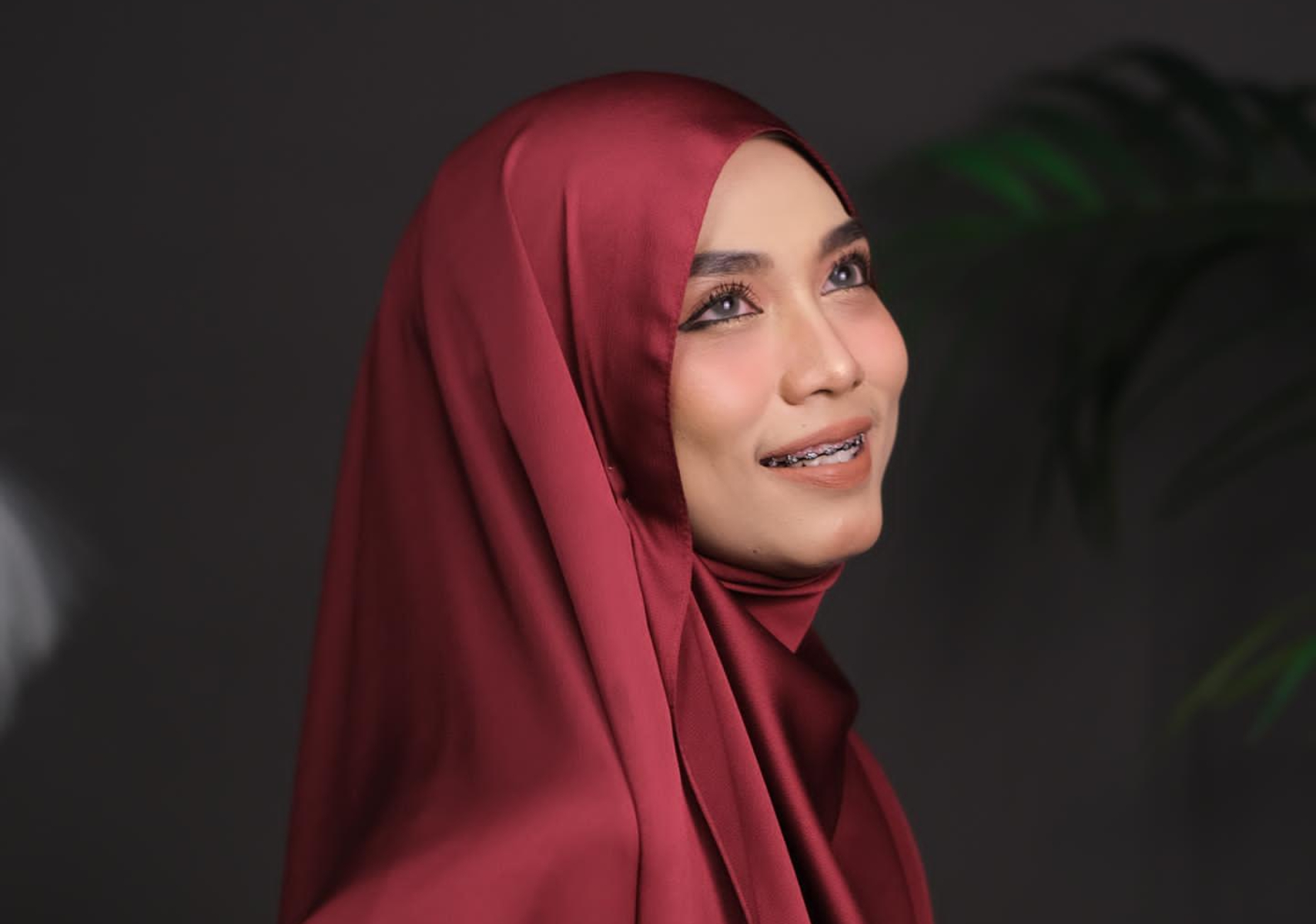 Tidak tumpang populariti abang – Kyra Bahar