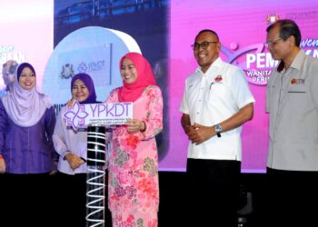 NORAINI Ahmad merasmikan Konvensyen Pemerkasaan Wanita, Keluarga dan Masyarakat Peringkat Negeri Johor 2024 di Kompleks Sukan EduCity, Iskandar Puteri.