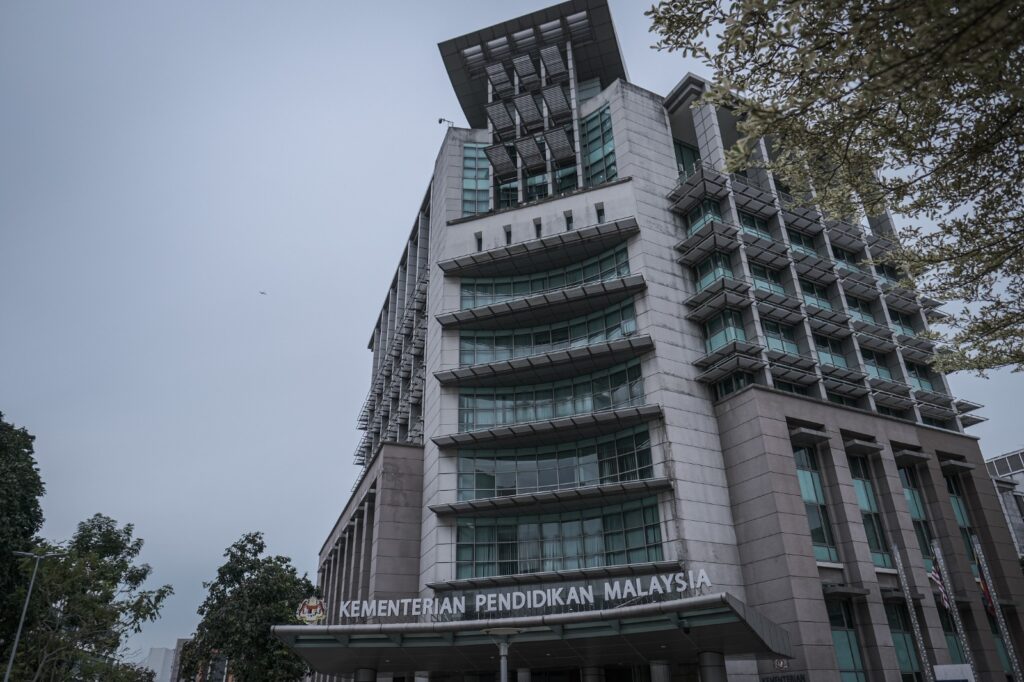 KPM perkukuh aspek keselamatan sekolah 1 KPM