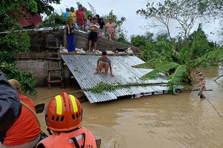 Ribuan penduduk pindah, bimbang ancaman Ribut Tropika Trami