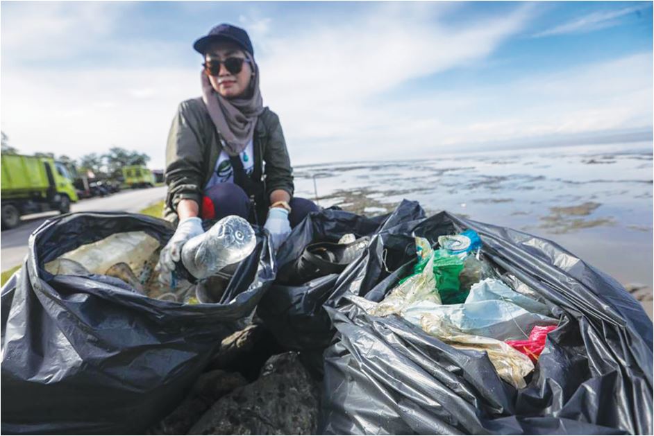 13.8 juta tan sisa plastik setahun