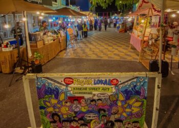 KEWUJUDAN pasar lokal Kangar Street Art menghidupkan kembali suasana malam di pekan lama Kangar yang sebelum ini sunyi.