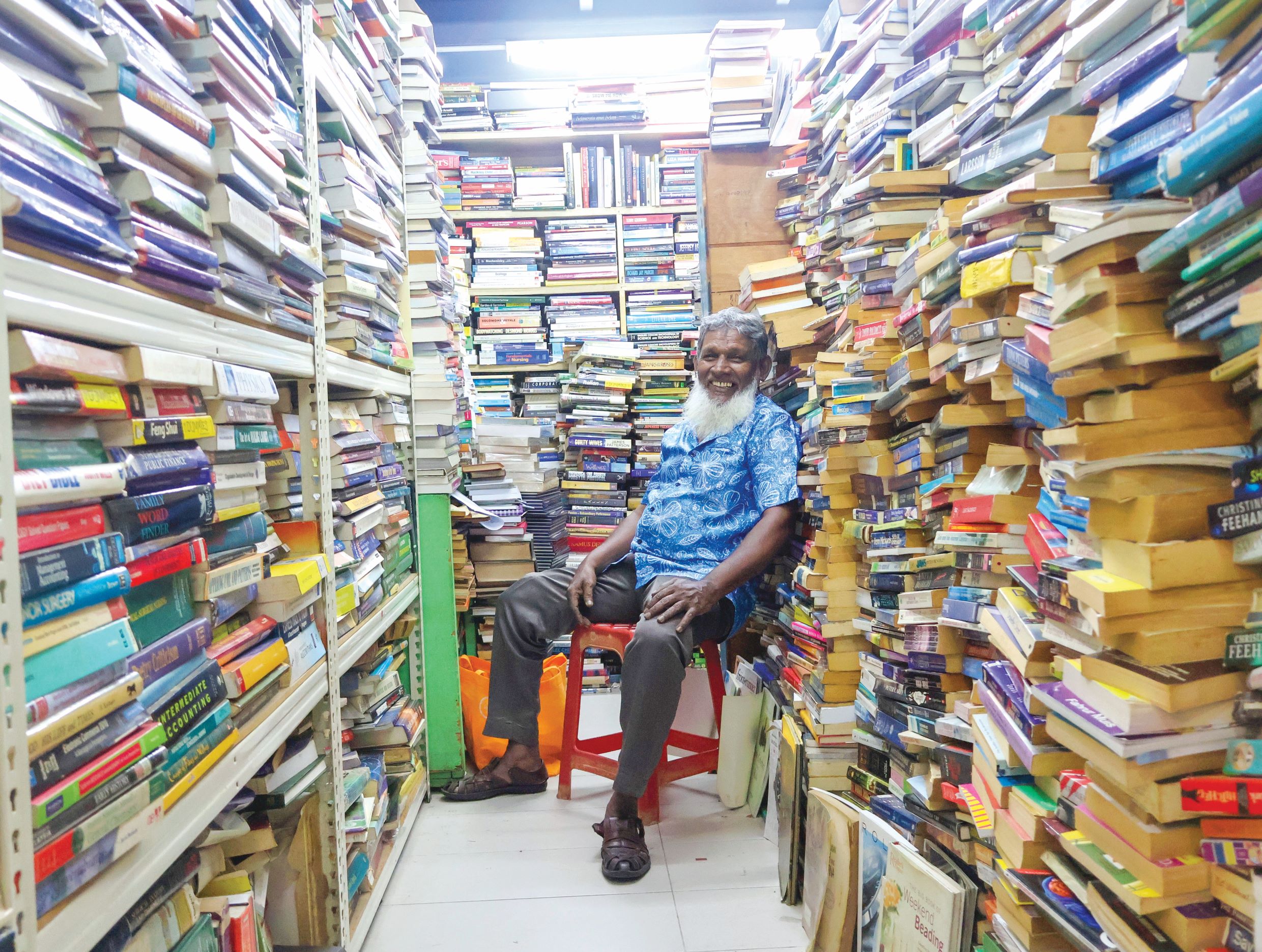 Survival kedai buku Chowrasta